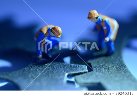 Gear and person 59240313