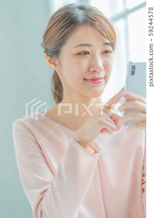 年輕的女士smaho 年輕的女士smaho 59244578