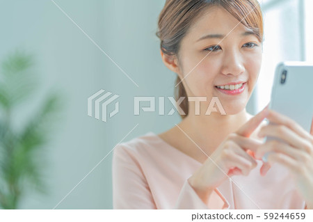 年輕的女士smaho 年輕的女士smaho 59244659