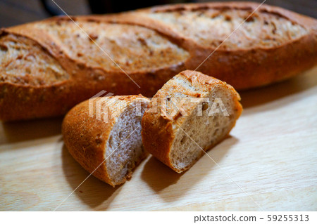 French bread  59255313