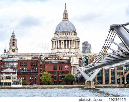 London St. Paul's Cathedral and Millennium Bridge 59256035