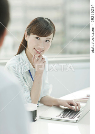 女商人 59256254