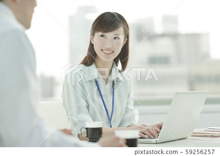 女商人 59256257