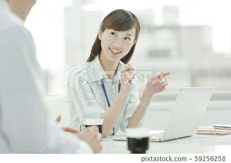 女商人 59256258