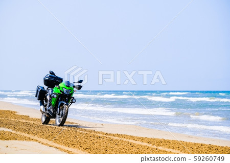 Senrihama Nagisa Driveway (Summer): Background blur 59260749