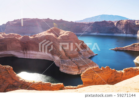 Powell lake Powell lake 59271144