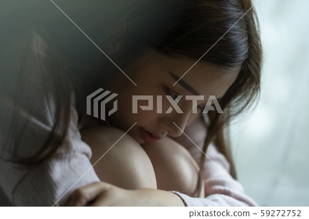 女性生活方式負面 59272752