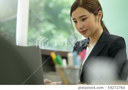 Female Business Deskwork 59272768