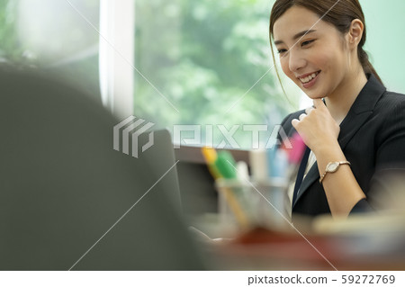 女性商務Deskwork 女性商務Deskwork 59272769