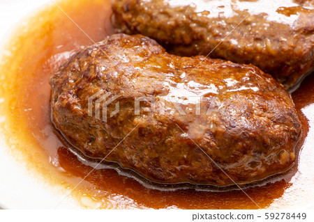 Stewed hamburger. 59278449