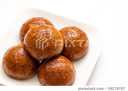 Karinto Pier. (White plate / white background) 59279787