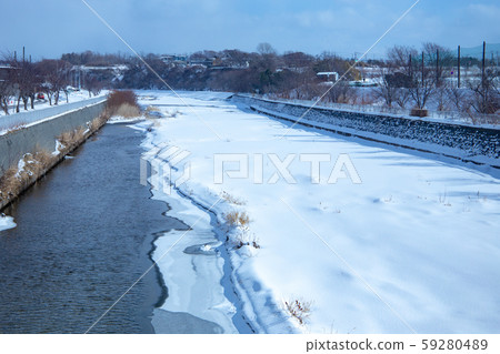 Snowy city Snowy city 59280489