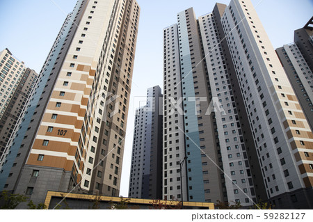 high rise apartment complex 59282127