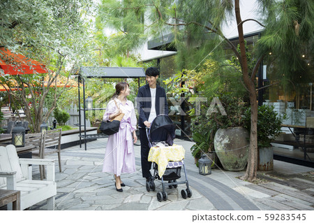 一對情侶一對 59283545