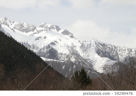 Chinese Jiuzhaigou, Huanglong scenery 59290476