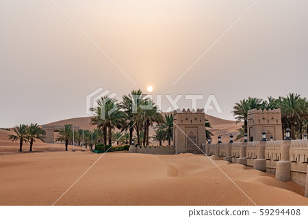 Qasr al-Sarab的黎明(阿聯酋,阿布扎比) Qasr al-Sarab的黎明(阿聯酋,阿布扎比) 59294408