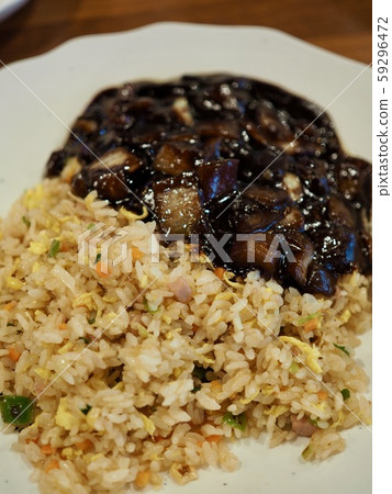 亞洲食品蔬菜炒飯 亞洲食品蔬菜炒飯 59296472