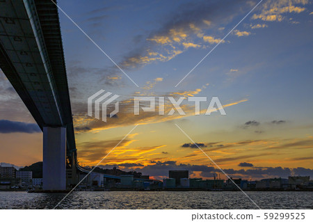 福岡市高速公路荒津大橋之路 福岡市高速公路荒津大橋之路 59299525