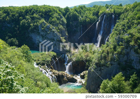 Plitvice Lakes National Park 59300709