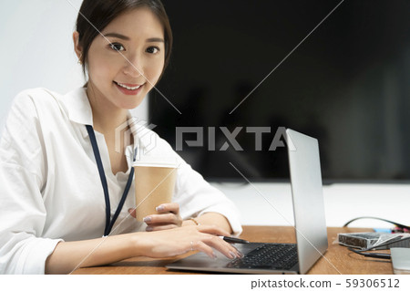 女商界女強人 59306512