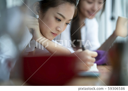 開設咖啡廳員工 59306586