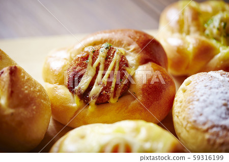 Side dish bread 59316199
