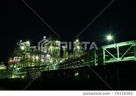 Night view of a chemical factory with exposed piping Night view of a chemical factory with exposed piping 59318363
