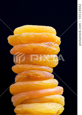 dried apricots dried apricots 59319082