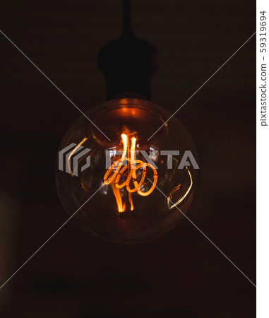 Vintage hanging light bulb 59319694
