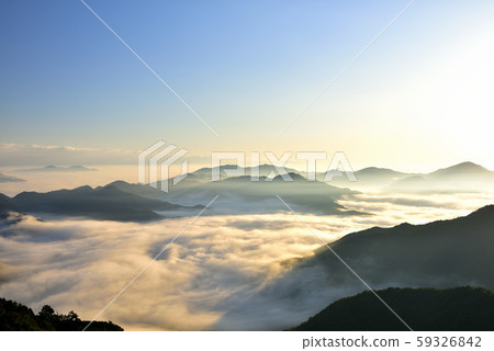 Iwawayama's sea of clouds Iwawayama's sea of clouds 59326842