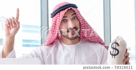 Arab businessman working in the office 59328011