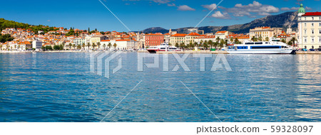Split. Panorama of the city promenade on a sunny day. 59328097