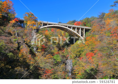 [宮城]火影忍者的紅葉沐浴在旭 59328781