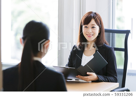 面試求職業務女人辦公室 面試求職業務女人辦公室 59331206