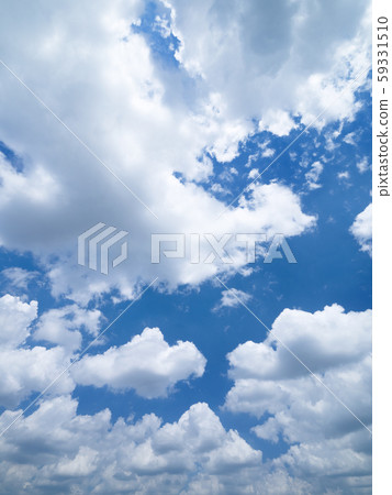 Blue sky and clouds in early summer Blue sky and clouds in early summer 59331510