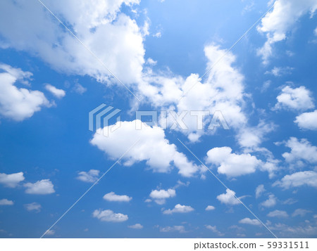 Blue sky and clouds in early summer Blue sky and clouds in early summer 59331511