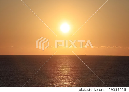 美麗的朝日三重 美麗的朝日三重 59335626