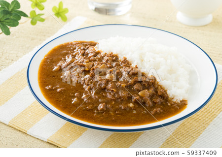 Spicy, spicy tomato keema curry 59337409