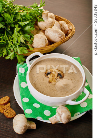 Cream of mushroom soup 59338848