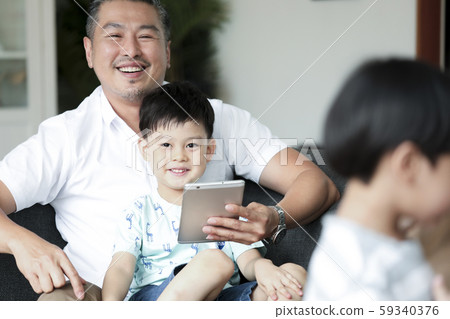 家庭生活方式育兒 59340376