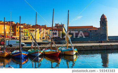 Old stone tower in Collioure Old stone tower in Collioure 59343383