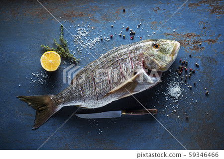 Fresh fish 59346466