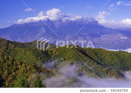 (Nagano) Mt. Mitake of Kiso seen from the old Hida Kaido / Jizo Pass (Nagano) Mt. Mitake of Kiso seen from the old Hida Kaido / Jizo Pass 59349704