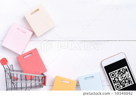 購物頂視圖白色手持機購物手機平躺購物 59349892
