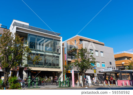 東京都市風景在日本東急火車站櫻花新町站等 59350592