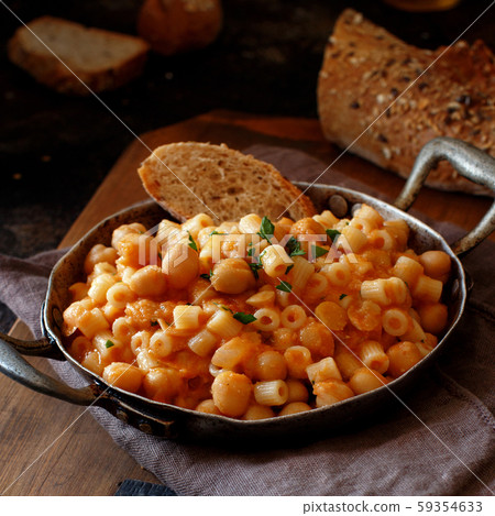 Ditalini pasta with chickpeas Ditalini pasta with chickpeas 59354633