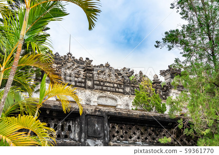 Keiseiden Kaydin Mausoleum Vietnam 59361770