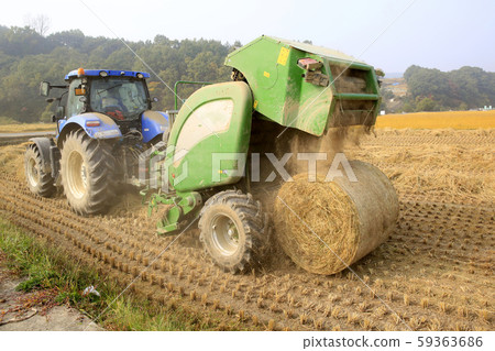 拖拉機收割 拖拉機收割 59363686
