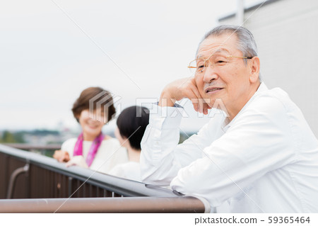 父親被視為外星人 59365464