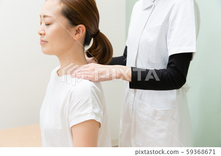 Chiropractic/massage/shoulder problems Chiropractic/massage/shoulder problems 59368671